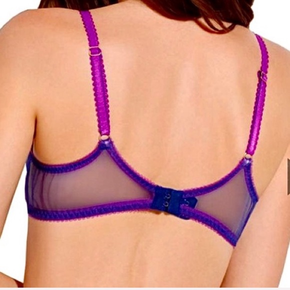 L’Agent By Agent Provocateur Balcony Bra & Thong from the Sexy Collection - Picture 13 of 16